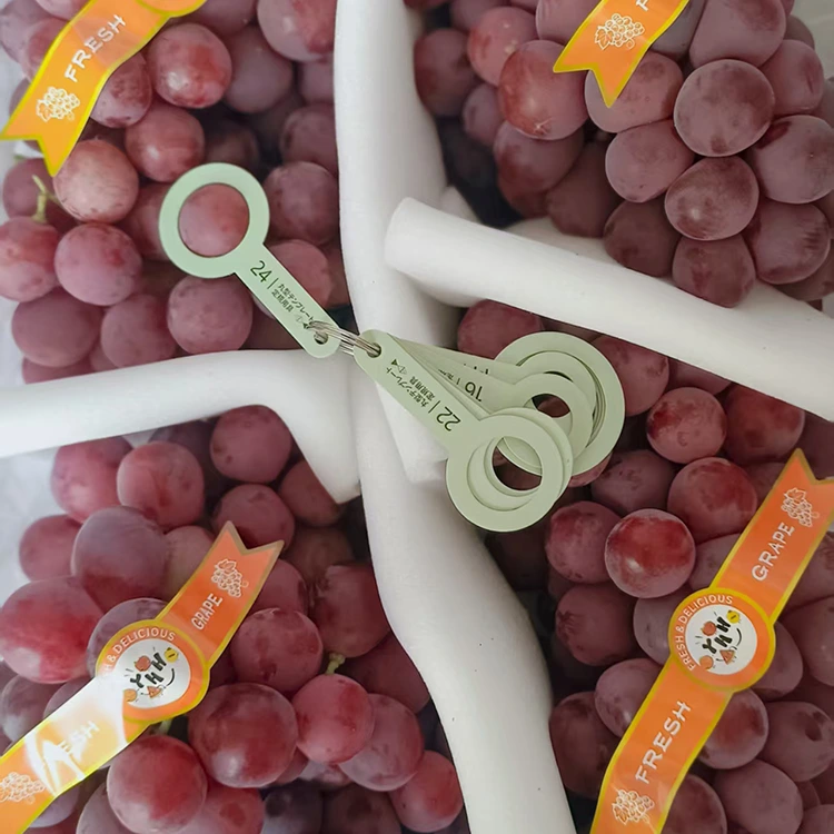 Uve Red Globe fresche selezionate dell'azienda agricola